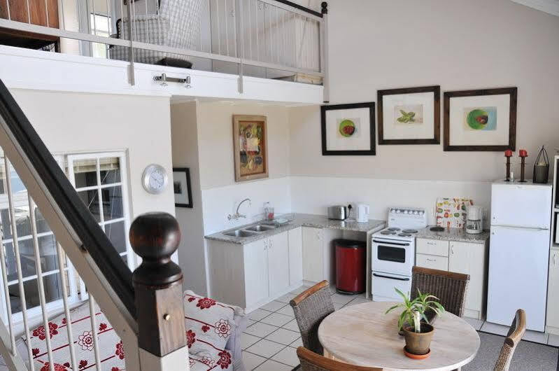 Guadeloupe Self Catering Appartement Knysna Buitenkant foto